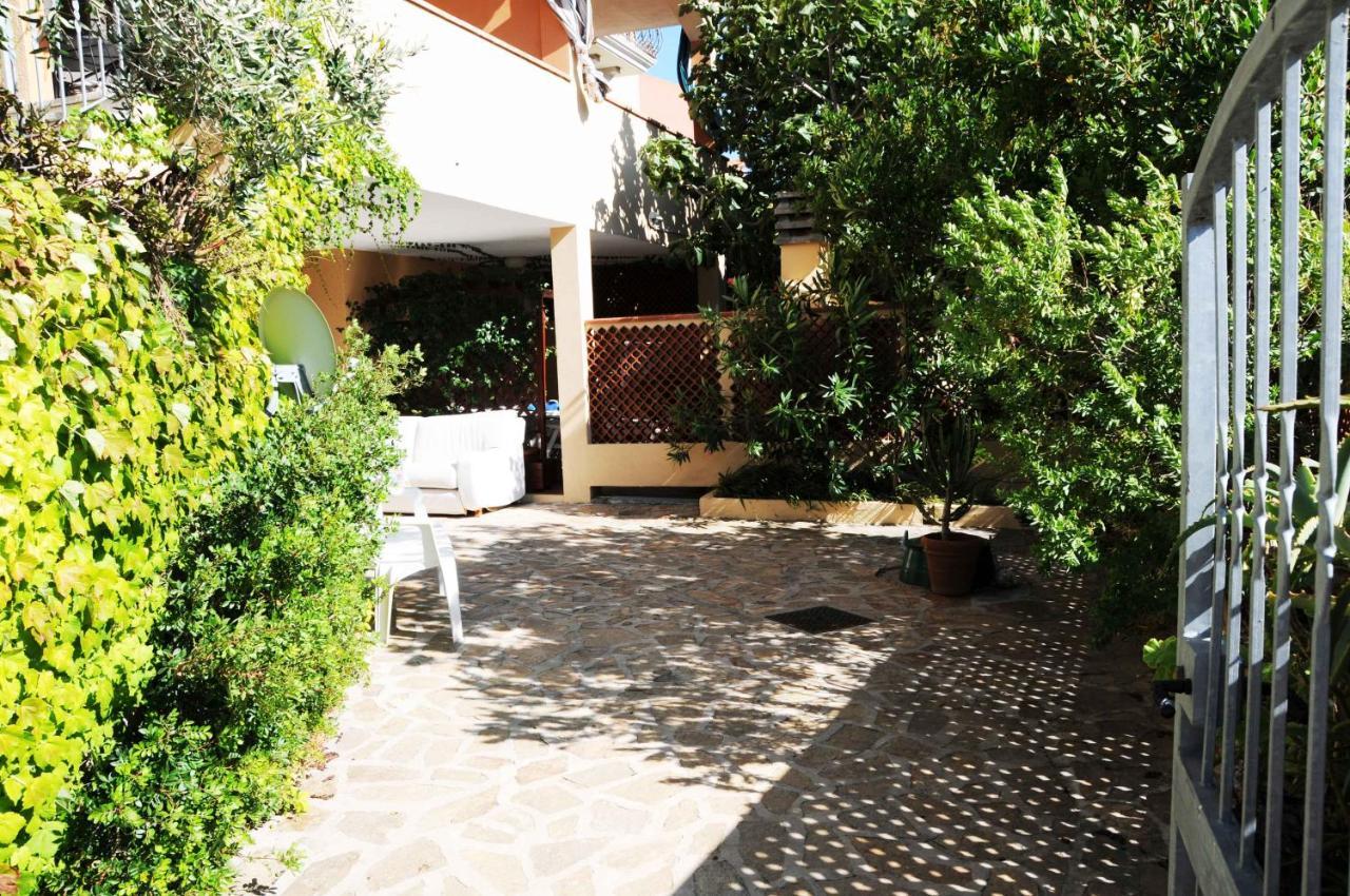 B&B Casa Derosas Golfo Aranci Bagian luar foto